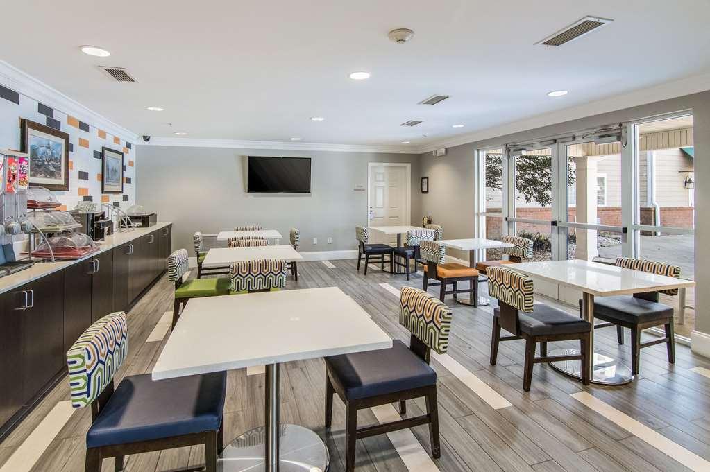 Sleep Inn & Suites Columbus Near Fort Benning 콜럼버스 외부 사진